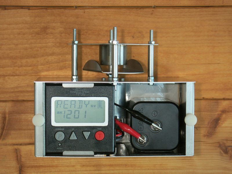 Komplett Set Futterautomat 6 V programmierbar mit 60 L Fass und Akku – billede 3
