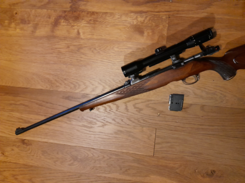 Sako Repetierbüchse Cal.222 Hensoldt 1,5-6x40 – Bild 3