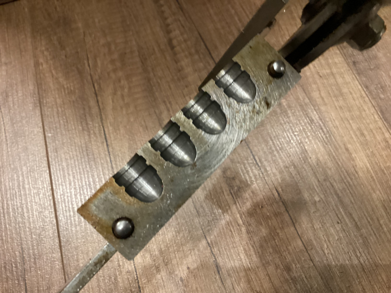 4 - fach .44 Magn. .44 Automag GIEßZANGE / Kokille Dia.433 - 210gr RN GC von Klaus Wich mit Griffen – Bild 2