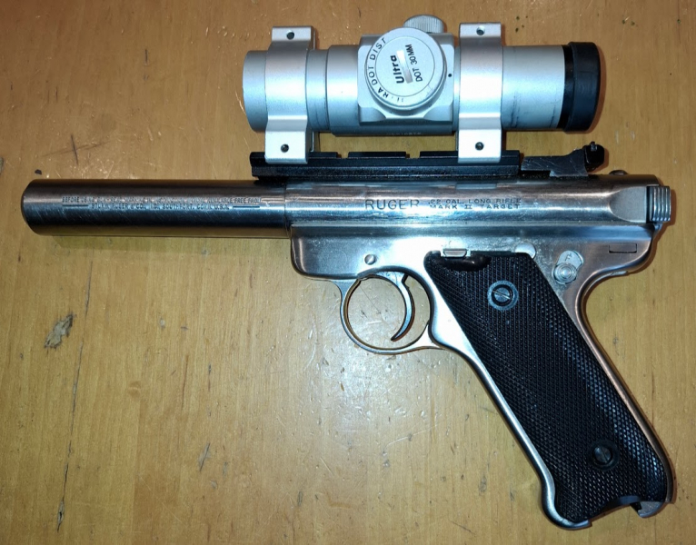 Ruger Mark II Target – Edelstahl, Bull Barrel 5,5", .22 l.r., mit Ultradot & Montageschiene – Bild 2