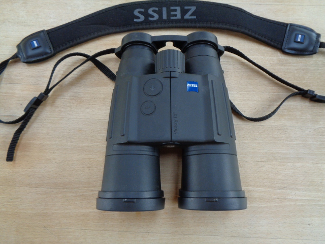 -Fernglas -ZEISS Victory 10x56 T* RF -Entfernungsmesser- Range Finder- u. Ballistic-Info-System – Bild 2