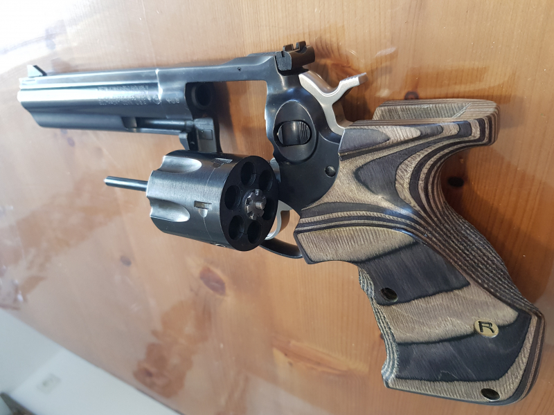 Ruger GP100 6" .357 Mag Rink Griff – stampa 4
