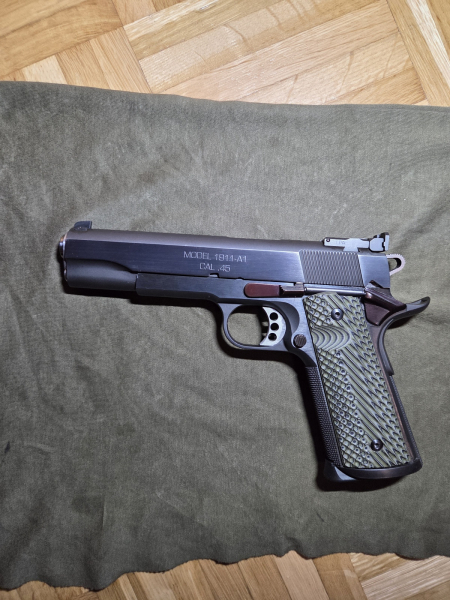 Springfield 1911 Custom Shop, 45 ACP, Nowlin Matchlauf PVD beschichtet, G10 Griffe, S&A Magtrichter – Bild 3