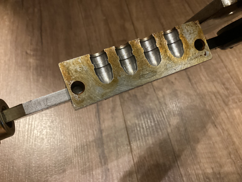 4 - fach .32 S&W lang GIEßZANGE / Kokille Dia.314 - 110gr RN von Klaus Wich mit Griffen – Bild 2