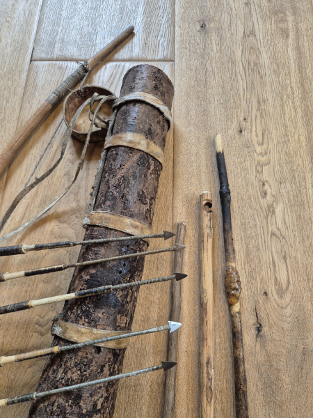 original Buschmann Pfeil und Bogen – Bild 2