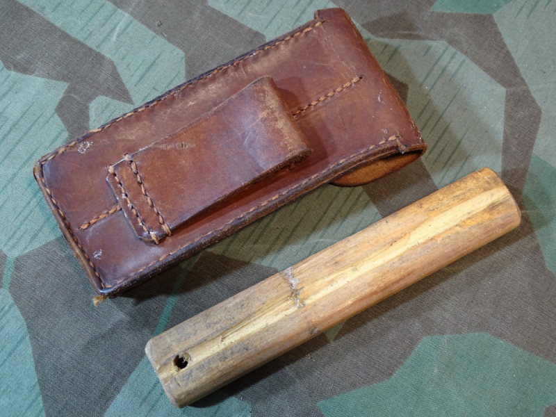 Seltene P 08 Magazintasche mit Holz Taschenspanner , 1. . Weltkrieg, 1916, 10 F.A.Rgt – billede 2