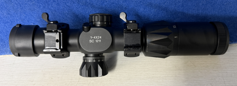 TacVector Optics Zielfernrohr 1-4x24 – obrázek 4