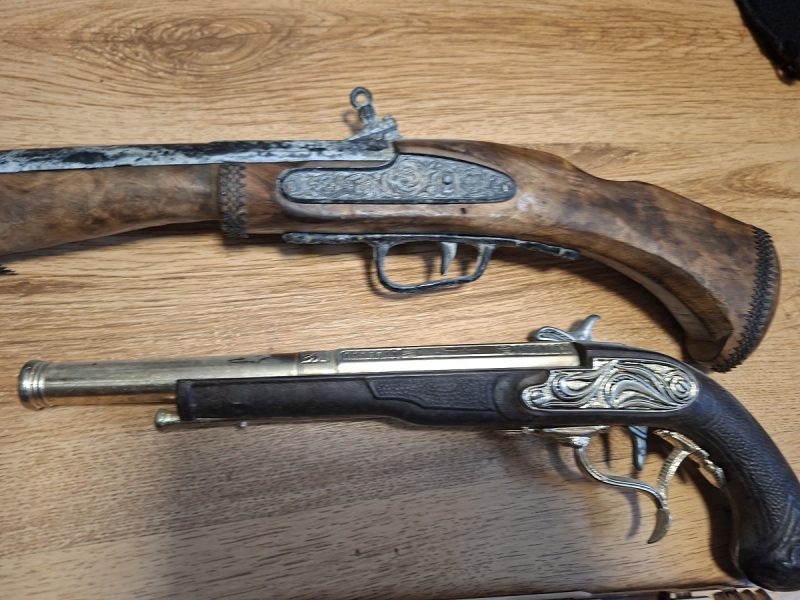 Deko Waffen Konvolut – Bild 4