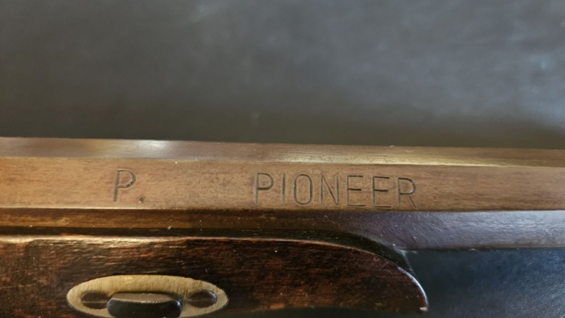 Vorderlader Pistole Ardesa Spain Pioneer Cal. 45 – Bild 3