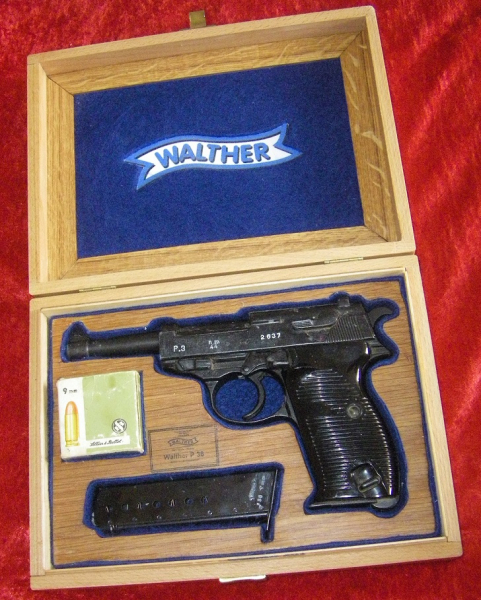 Walther P38, Kassette, Präsentation – Bild 2