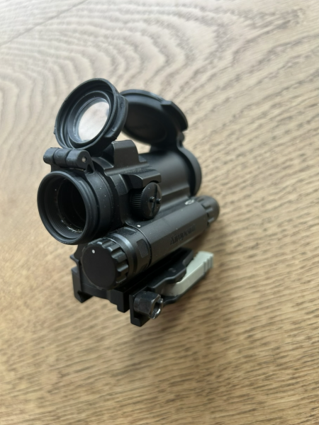 NEU Aimpoint Comp M5s mit Micro LRP Mount – Bild 4
