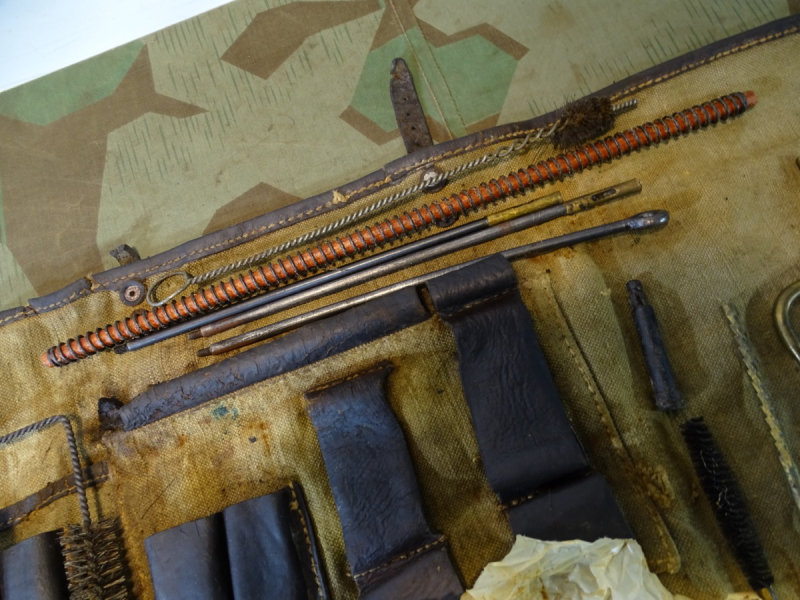 Werkzeug und Reinigungsset für das MG 30 (t) 2. Weltkrieg – Bild 5