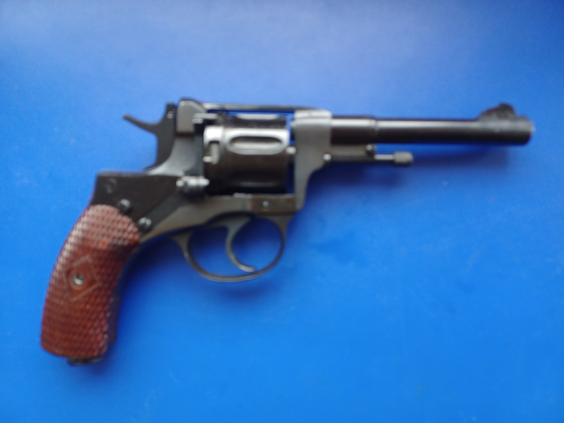 Russischer Nagant Revolver 7.62 – Bild 2