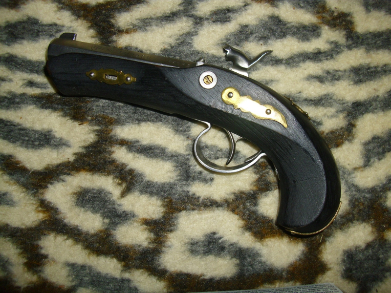 Perkussionspistole Kal. 41 u. Airsoftpistole Kal. 6mm BB – Bild 2