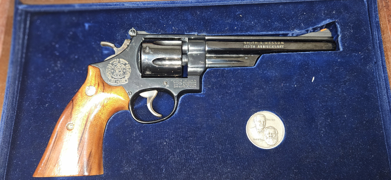 Smith & Wesson 125th Anniversary Commemorative 1852–1977 – Cal. .45 Colt – Ungeschossen – Komplet – Bild 3