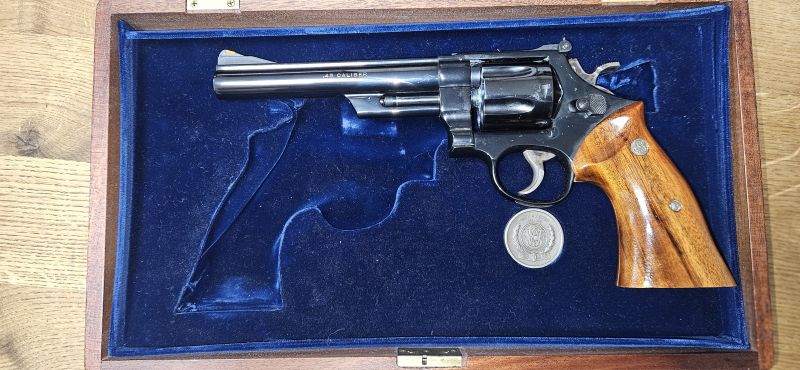Smith & Wesson 125th Anniversary Commemorative 1852–1977 – Cal. .45 Colt – Ungeschossen – Komplet – Bild 4