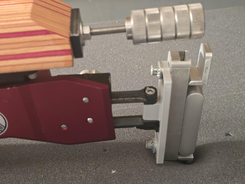 Feinwerkbau P 70 Alu Schaft Rot – Bild 5