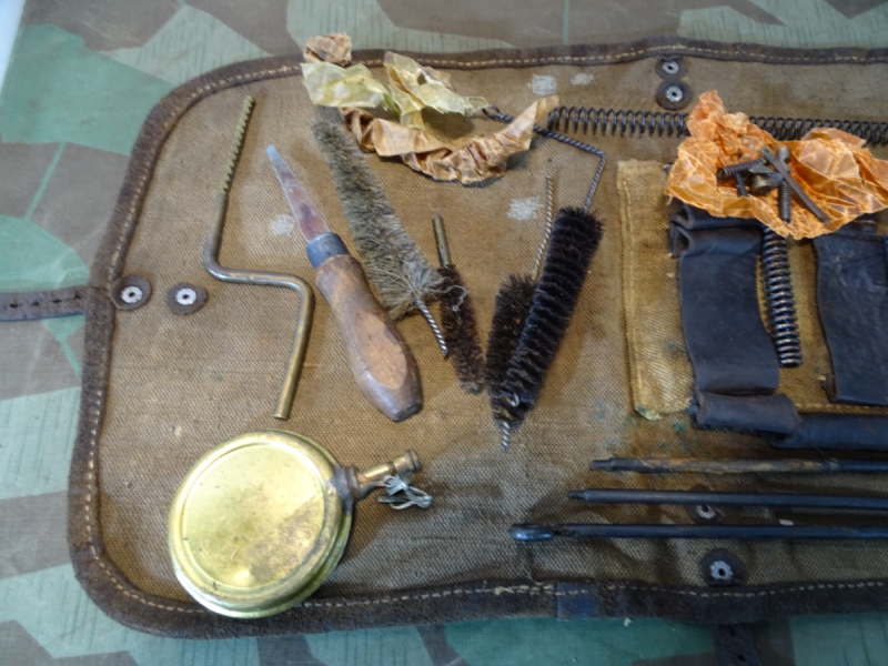Werkzeug und Reinigungsset für das MG 30 (t) 2. Weltkrieg – снимка 2