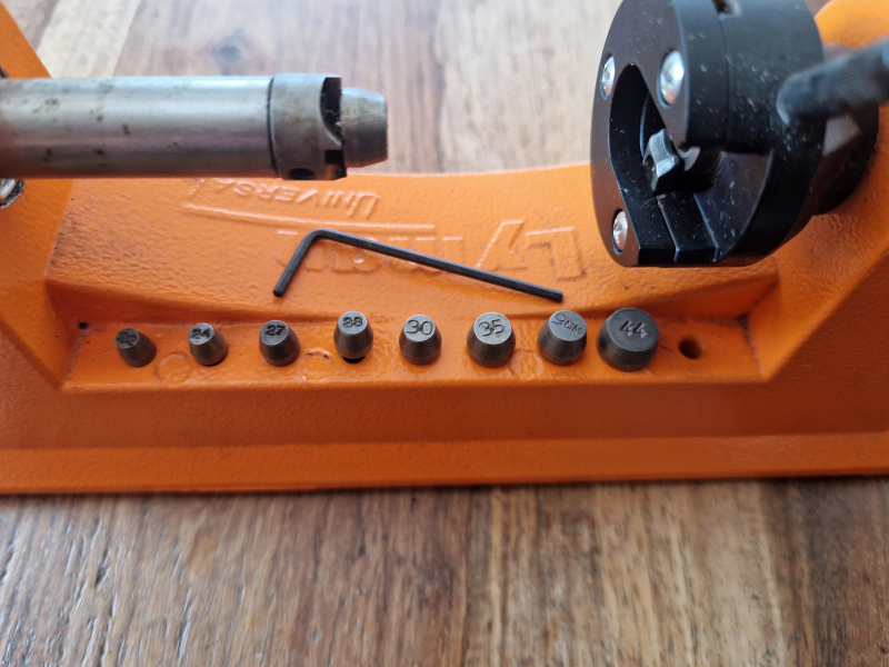 Lyman Universal Trimmer mit 9 Piloten unbenutzt. – Bild 4
