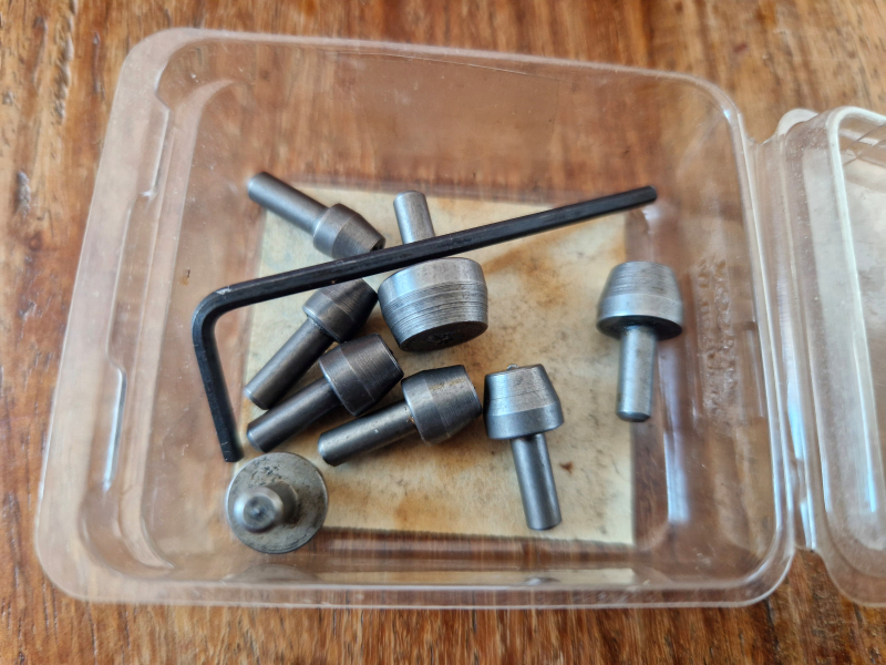 Lyman Universal Trimmer mit 9 Piloten unbenutzt. – Bild 3