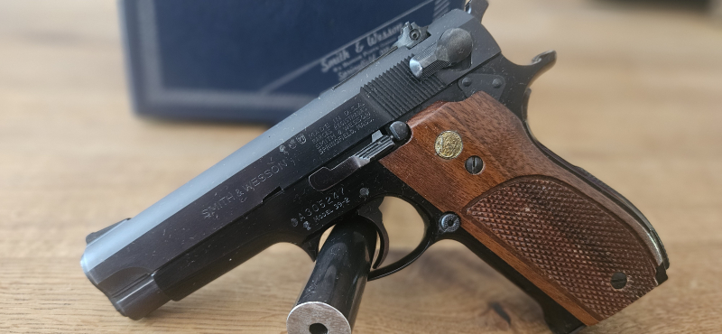 Smith & Wesson Model 39-2 – 9 mm Luger – Nummerngleich mit Originalkarton – Sammlertraum aus den USA – Bild 4