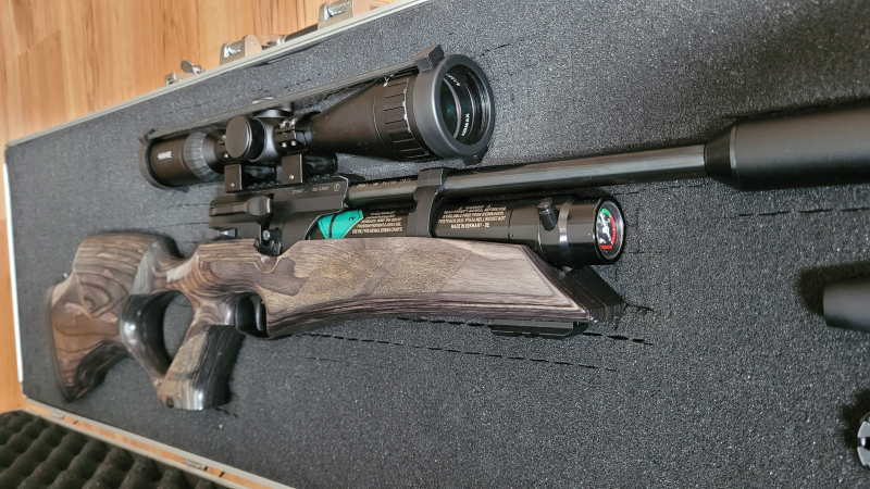 Weihrauch HW 110 TK Schichtholz – Bild 3