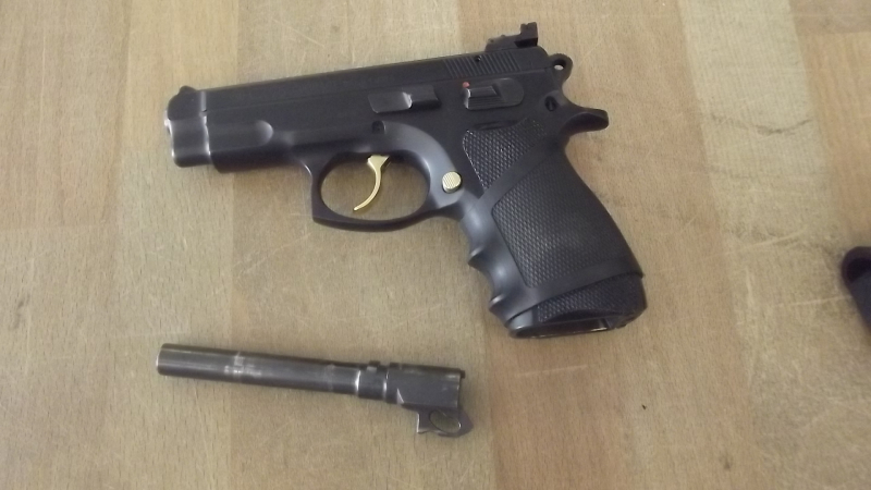 CZ 75 compact – obrázek 4