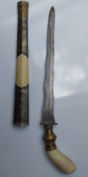 Kris/Gunong - Dolch/ Schwert aus Nachlass – Bild 2