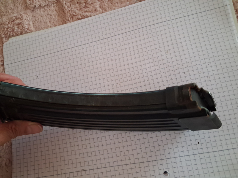 AK 47 Stabilität Magazin Deko – Bild 4