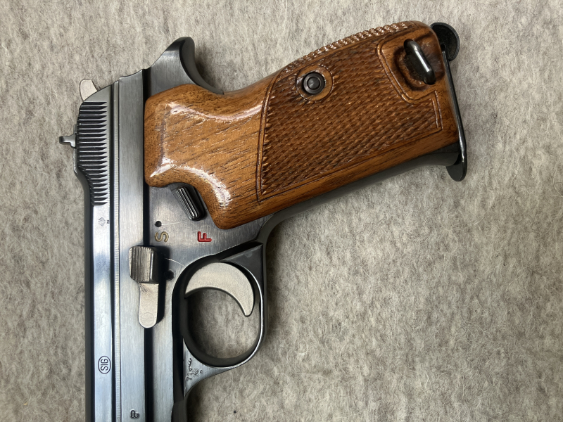 SIG 210 -2 9mm Parabellum Super Target /Fallscheibe Pistole – Bild 4