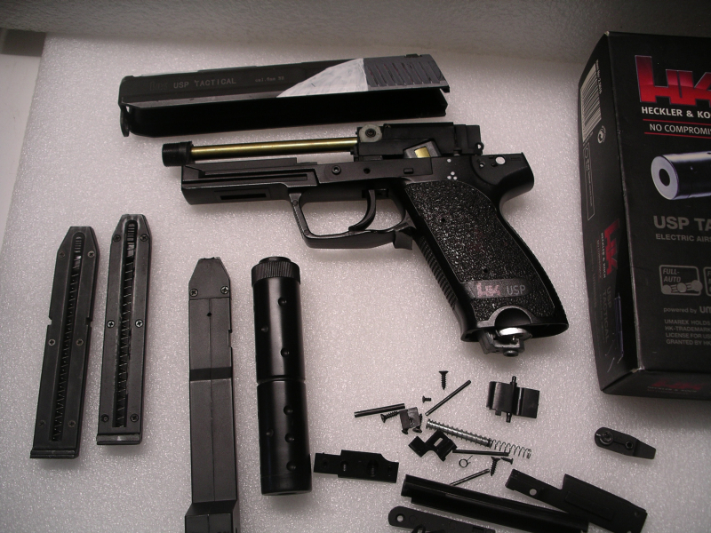 HK USP Softair Pistole defekt an Bastler in Einzelteilen. – 2. kép