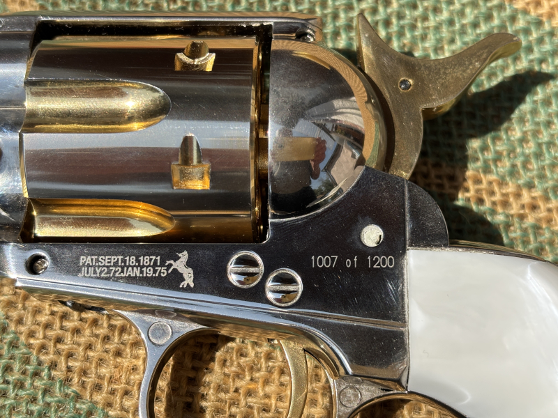 Colt Single Action Army SAA .45 - 5.5" Co2-Revolver Smoke Wagon Kaliber 4,5 mm Diabolo – obrázek 3