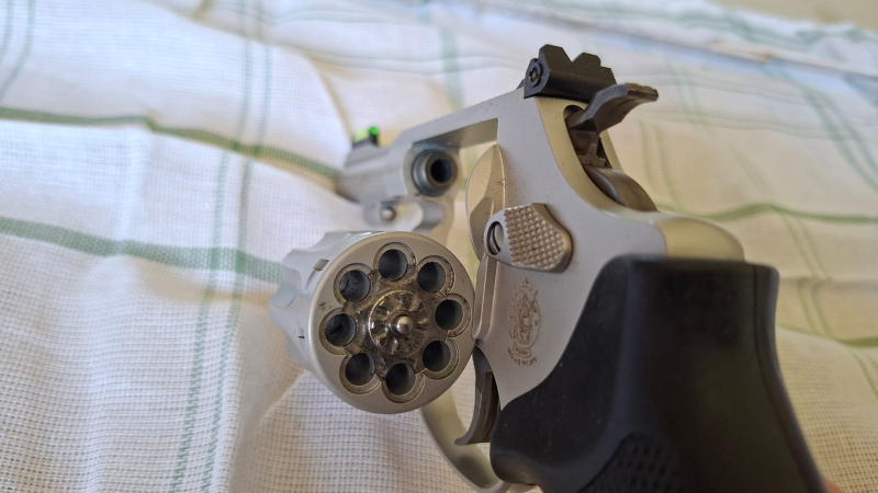 Revolver Smith & Wesson .22 lr – immagine 3