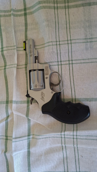 Revolver Smith & Wesson .22 lr – immagine 2