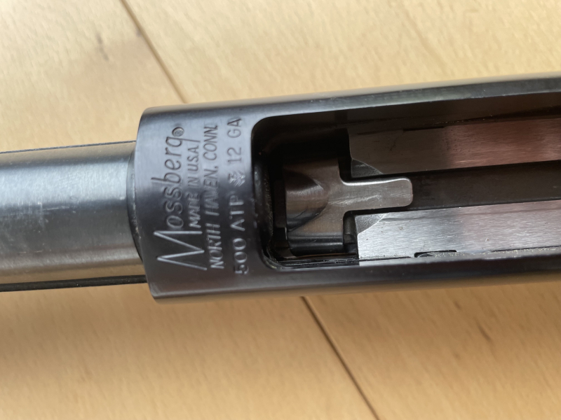 Mossberg 500 ATP6, Repetierflinte, 12/76 mit Kimme und Korn – Bild 4