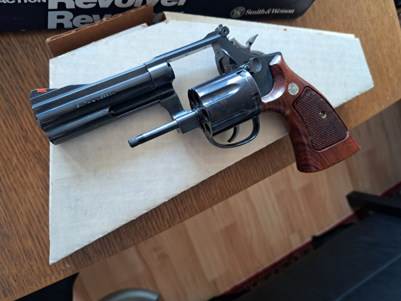 Smith & Wesson Mod.586, Kaliber 357 Magnum/.38 Special – εικόνα 3