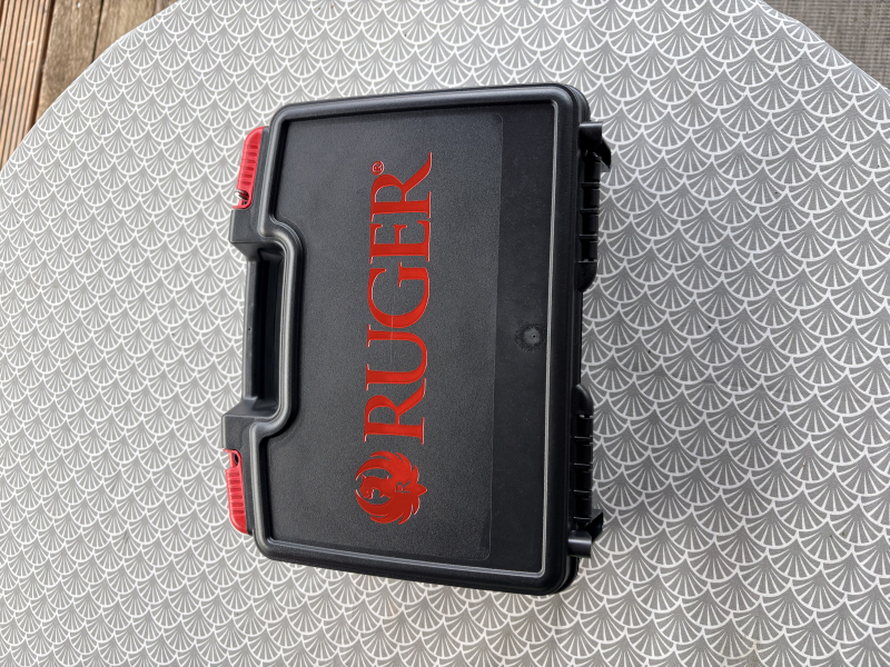 Ruger Mark IV 22/45 Target schwarz 5,5", .22lfb – kuva 5