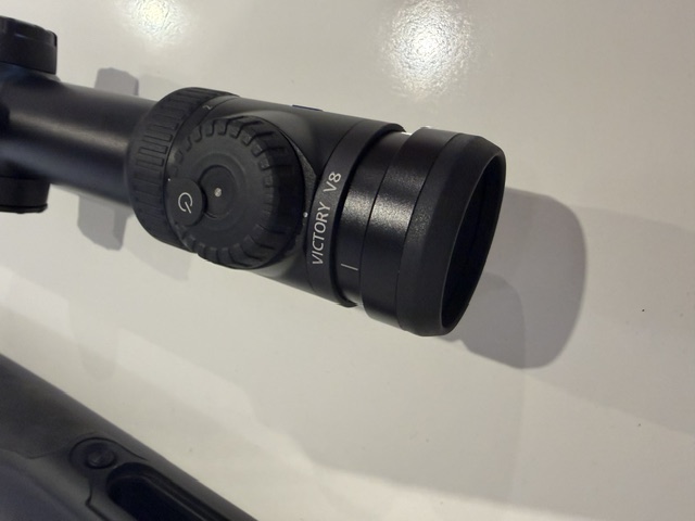 Zeiss V8 1.1-8x30 Drückjagdglas – imagen 2