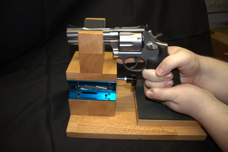 Gunlifter / Kurzwaffenauflage / Einschießauflage – Bild 3