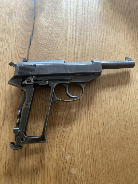 Walther P38 – frühe Wehrmachtsfertigung – WaA135 – nummerngleich – mit Holster – Bild 6