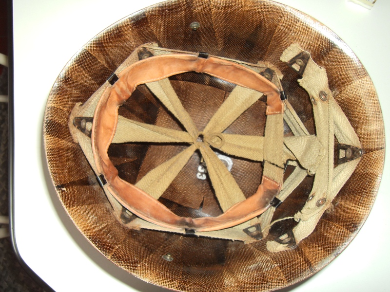 Gebrauchter Innenhelm französisch - innen beschriftet C 1953. – Bild 2