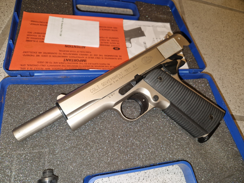 Schreckschuss Colt Gouvernment 1911, PTB 774, Kaliber 9mm PAK, BJ: 2014, kaum benutzt + Koffer usw. – Bild 3