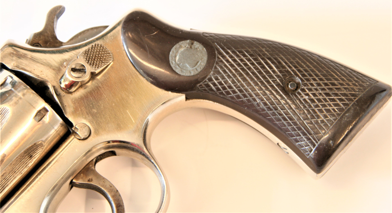 Revolver Taurus .38 Spl vernickelt – bilde 3