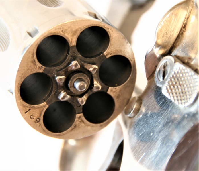 Revolver Taurus .38 Spl vernickelt – bilde 5