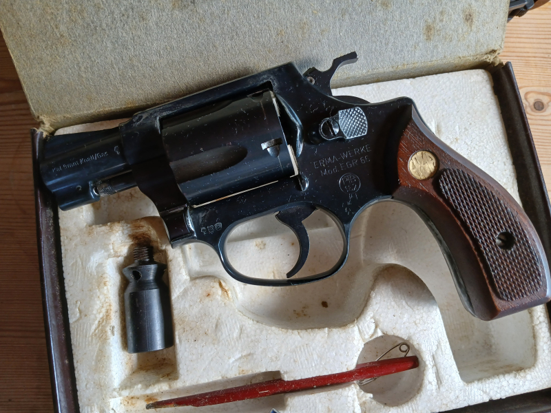 Erma Revolver EGR 66 9mm Knall Schreckschuß – Bild 3