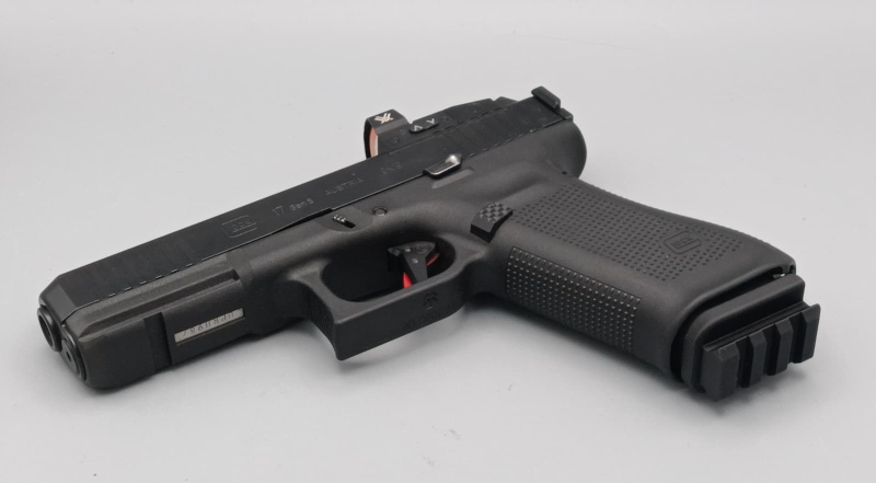 Glock Magazinplatte mit Picatinny-Schiene – Bild 3