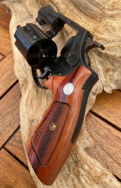 HW37 mit Holster – stampa 2
