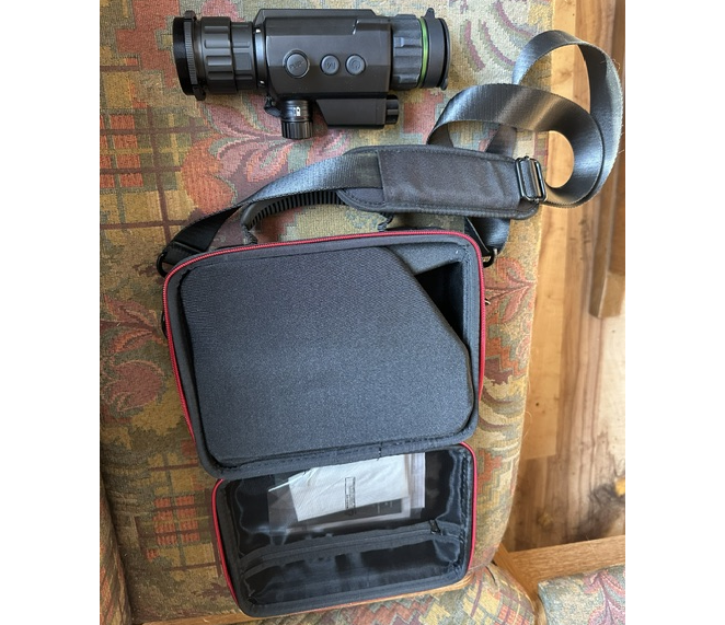 Hikmicro Cheetah C32F IR 850 nm - mit M52-Gewinde-Adapter digitales Nachtsichtvorsatzgerät neuwertig – Bild 2