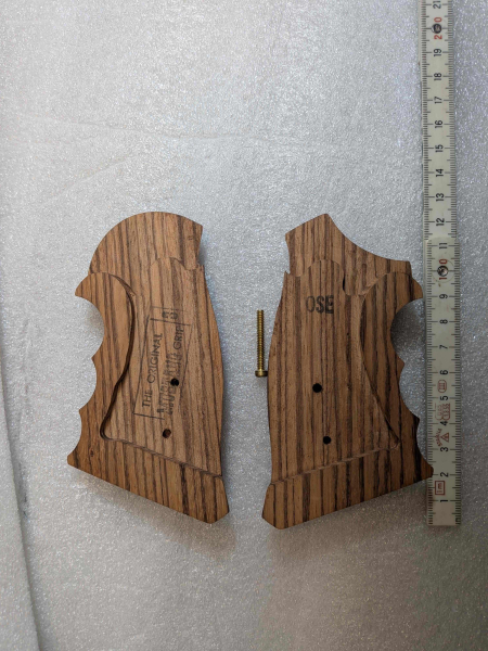Holzgriffschalen für Revolver (vmtl. S&W) – Bild 2
