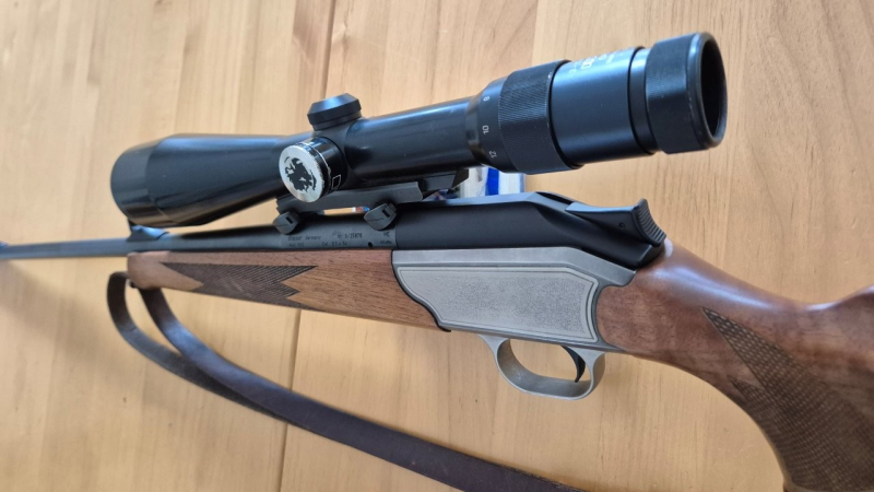 Reptierbüchse Blaser R93 Kal. 9,3x64 mit Optiken – Bild 4
